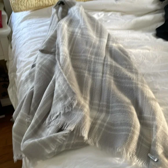 Lauren Gray Plaid Wrap - Picture 2 of 8